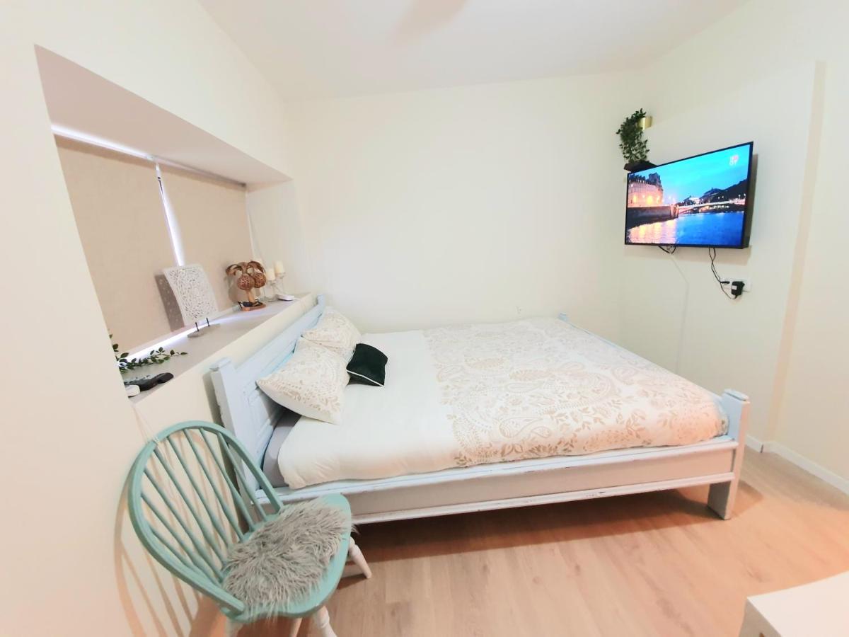 Sunshine Suite Boutique Only 5 Min Walk To The Beach - By Seaelo Ейлат Екстер'єр фото