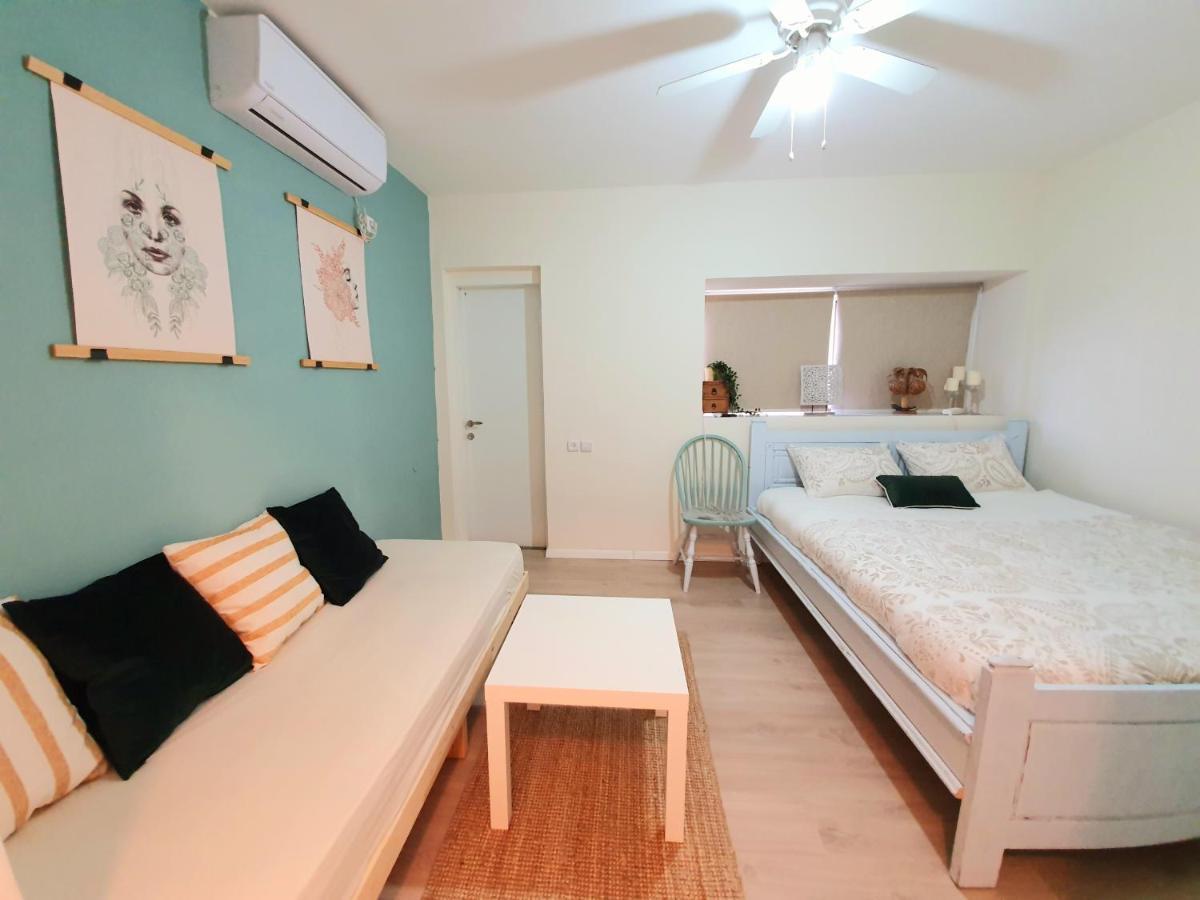 Sunshine Suite Boutique Only 5 Min Walk To The Beach - By Seaelo Ейлат Екстер'єр фото